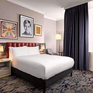 Camera con letto queen size